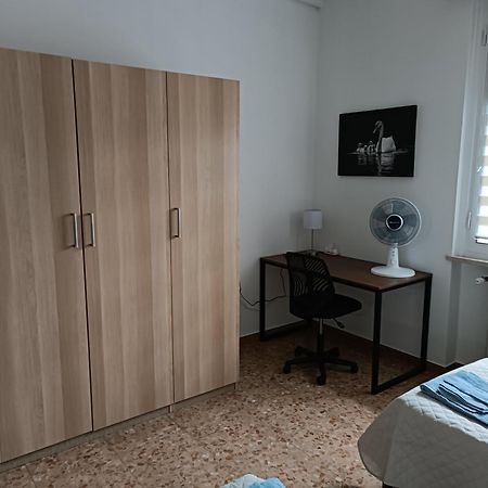 Casa Fiume Apartment Mantova Bagian luar foto